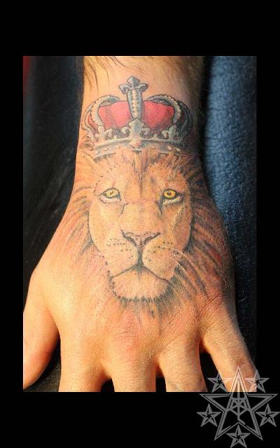 Lion Hand